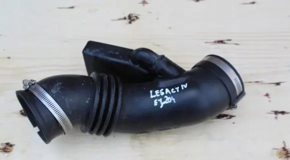 Subaru Legacy Air intake hose/pipe