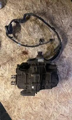 BMW X6 M Rear differential p758602506 758602506 TJ014607