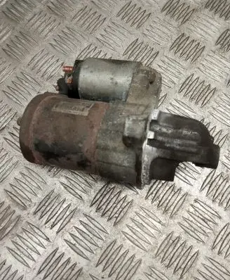Suzuki Swift I Starter motor 3110063J0 M000T36071