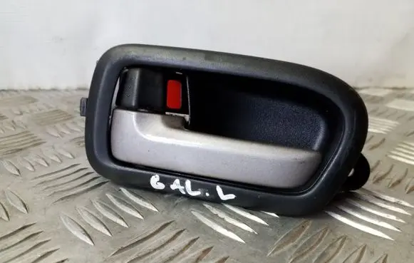 Suzuki Grand Vitara II Rear door interior handle