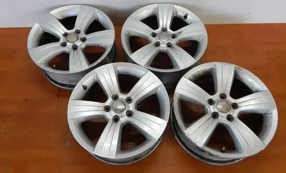 Jeep Compass R17 alloy rim 1LT46TRM