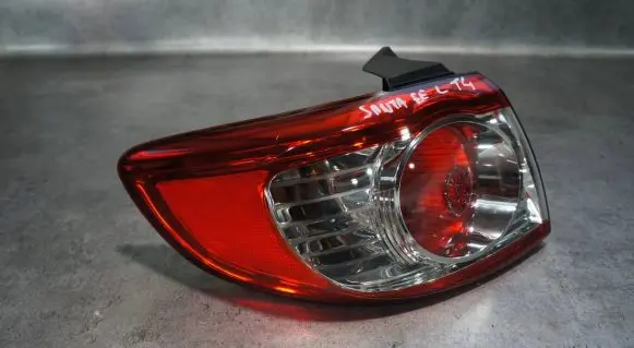 Hyundai Santa Fe Rear/tail lights 92401-2B5