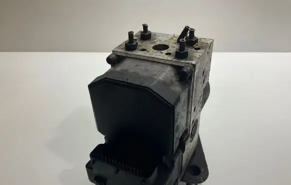 Mercedes-Benz Sprinter W901 W902 W903 W904 ABS Pump A0004460789 0004460789
