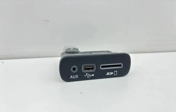 Maserati Ghibli USB control unit 670102009 68332335AB