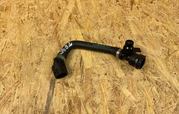 BMW 5 G30 G31 Engine coolant pipe/hose 9430892