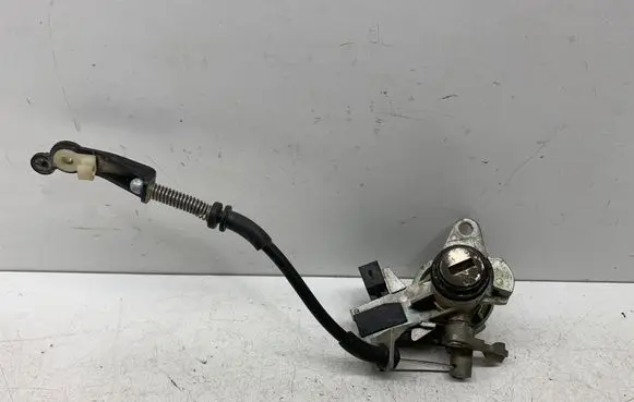 Audi A4 S4 B6 8E 8H Tailgate exterior lock 8E0827573