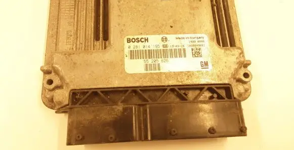 Opel Vectra C Engine control unit/module 0281014195 55205626 3380