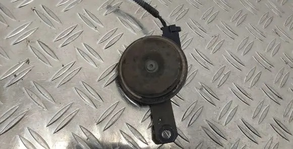 Toyota Prius+ (ZVW40) Horn signal 8652047010
