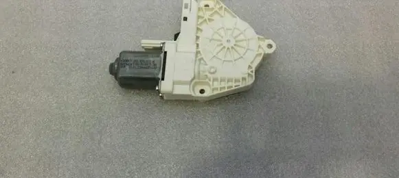 Porsche Cayenne (92A) Rear door window regulator motor 8K0959812A