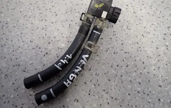KIA Venga Reversing light switch sensor 39210-2A800