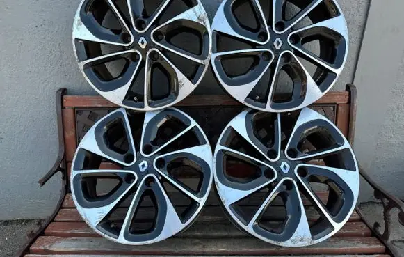 Renault Megane III R17 alloy rim 