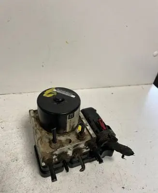 Volkswagen Golf VI ABS Pump 1K0907379AF 1K0614117AC T73810851C