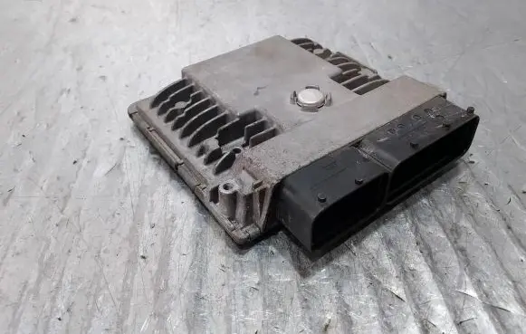 Seat Ibiza IV (6J,6P) Engine control unit/module ECU 03F906070P