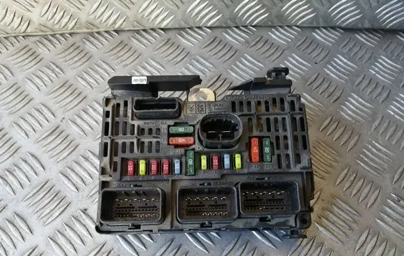 Peugeot 407 BSM Control unit 9656086180 S118983002K BSML0200