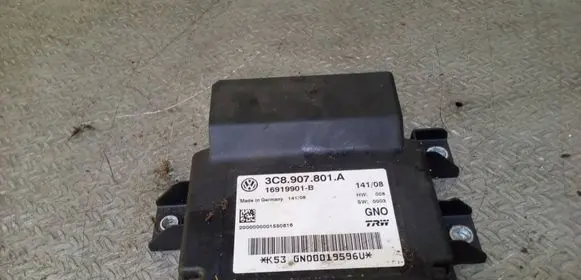 Volkswagen PASSAT B6 Hand brake control module 3C8907801A