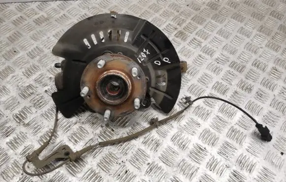 Hyundai Kona I Front wheel hub