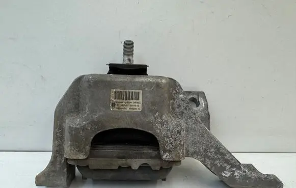 Mini Paceman (R61) Engine mount bracket 6779805