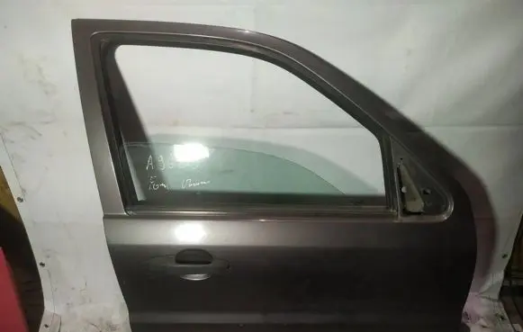 Ford Maverick Front door pilkos