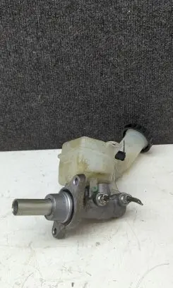 Mitsubishi Outlander Master brake cylinder 06335610101