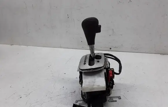Audi A8 S8 D2 4D Gear shifter/selector 4D0713041