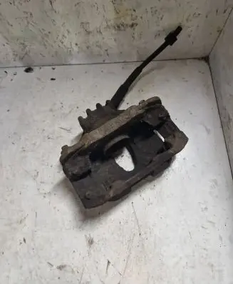 Peugeot 3008 I Front brake caliper