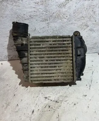 Volkswagen Golf IV Intercooler radiator