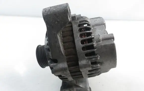 Mazda 2 Generator/alternator A005TA7692 2S6T10300CB
