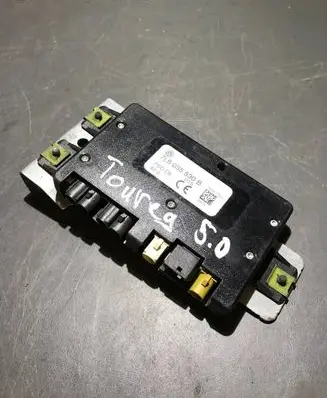 Volkswagen Touareg I Antenna control unit 12041700 7L6035530B