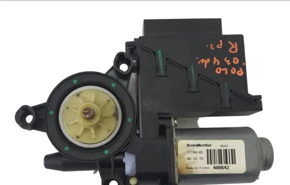 Volkswagen Polo Front door window regulator motor 6Q2959801A 400642E VW240PD9S8FM