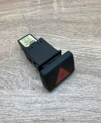 Audi A4 S4 B6 8E 8H Hazard light switch 8E0941509