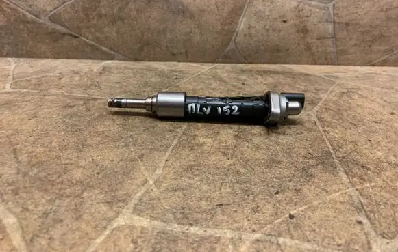 Fuel injector