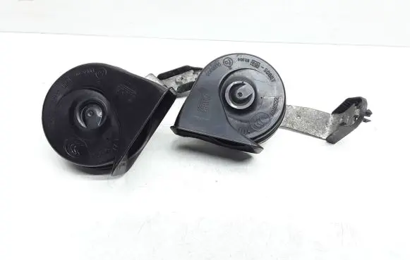 Volvo S60 Horn signal 30796896 30796897