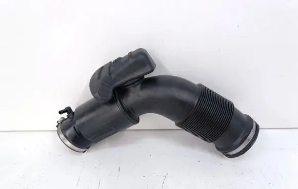 Intake resonator