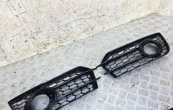 Audi A1 Front fog light trim/grill 