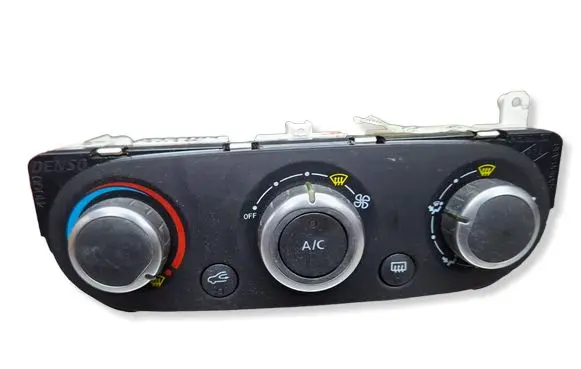 Renault Captur Climate control unit S26279276 272704701R