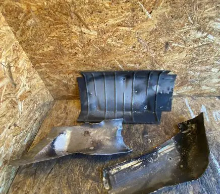 Mercedes-Benz E W124 Exhaust heat shield