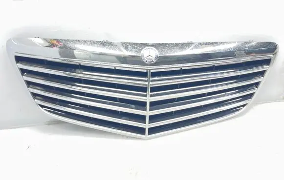 Mercedes-Benz E W211 Front grill A2118801783