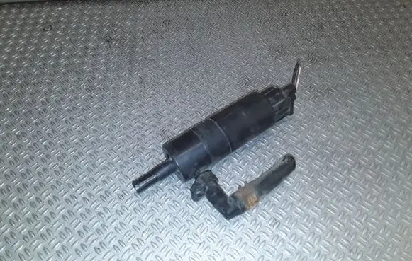 Honda CR-V Headlight washer pump 