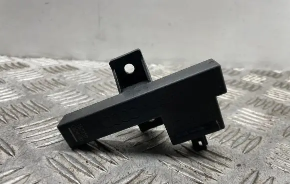 Audi A7 S7 4G Keyless (KESSY) go control unit/module 8K0907247