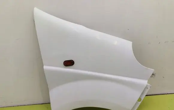 Opel Vivaro Fender