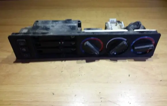BMW 5 E34 Climate control unit 8351110