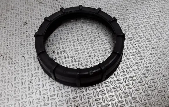 Mercedes-Benz E W211 In tank fuel pump screw locking ring/nut 1250759