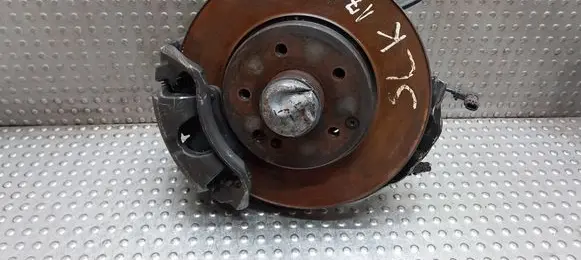 Mercedes-Benz C W203 Front wheel hub spindle knuckle 20901