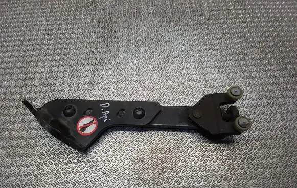 Toyota Proace Sliding door lower roller guide/hinge 98080758D