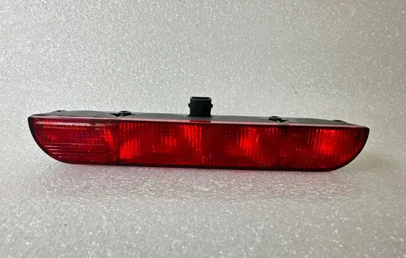 Mitsubishi Space Star Third/center stoplight 0996400
