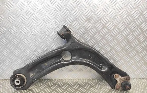 Volkswagen PASSAT B8 Front lower control arm/wishbone