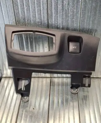 Ford Fusion II Other dashboard part DS73F043K93 317001 FJXZA