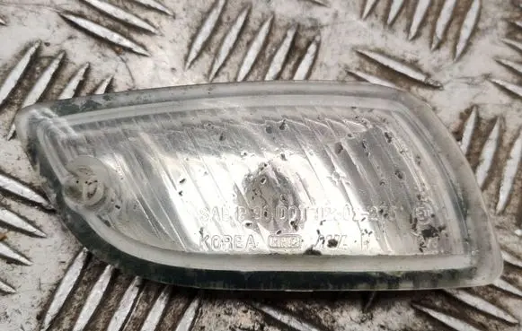 Hyundai Coupe Front indicator light 92302275