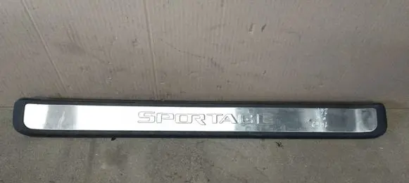 KIA Sportage Front sill trim cover 858851E000