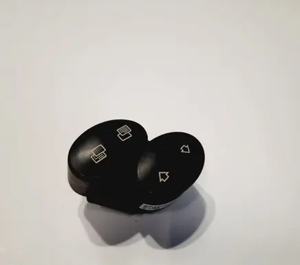 Mercedes-Benz CLS C219 Steering wheel buttons/switches A2308202310W219